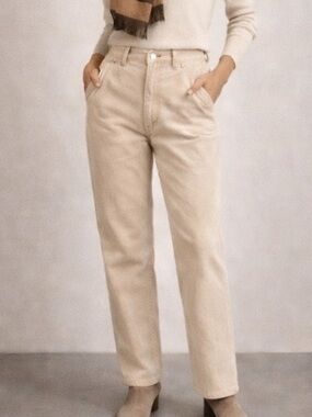 UO/BDG,Size 25, High-Rise, Baggy Fit,Excellent Condition, Fall/Winter,Corduroy